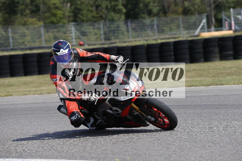 /Archiv-2025/49 26.08.2025 Cornu Master School ADR/blau-bleu/77